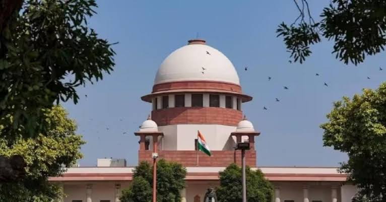 बिहार में वोटर लिस्ट वेरिफिकेशन पर रोक लगाने से सुप्रीम कोर्ट का इनकार, इस बात पर जताया संदेह